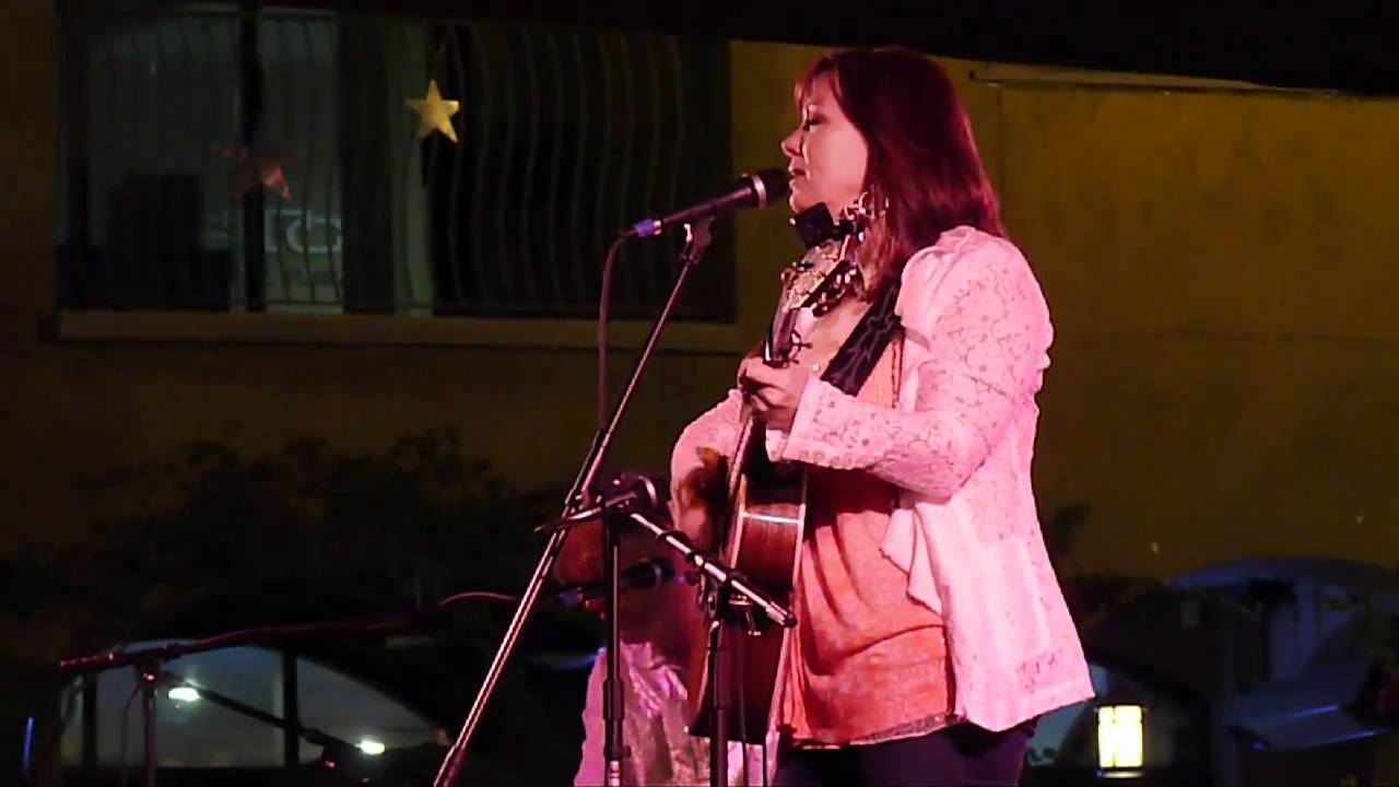 Suzy Bogguss 