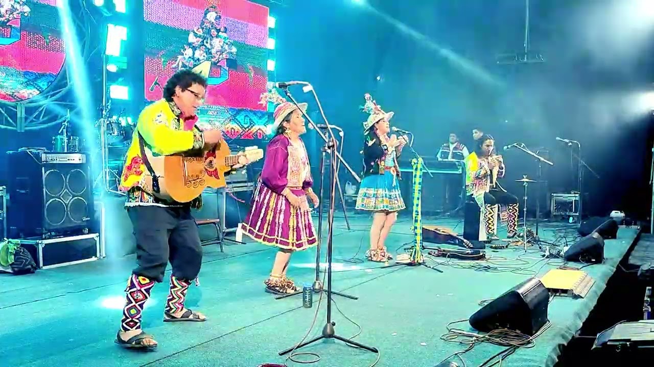 Anqari MASIKUNA en vivo . Jawilla LyM: Jacky Dueñas