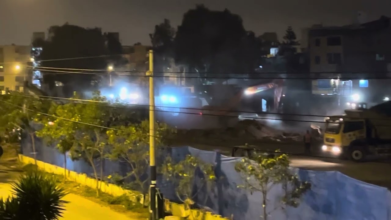 Demolición por paso Vía Expresa Sur Cancha La Floresta Surco.