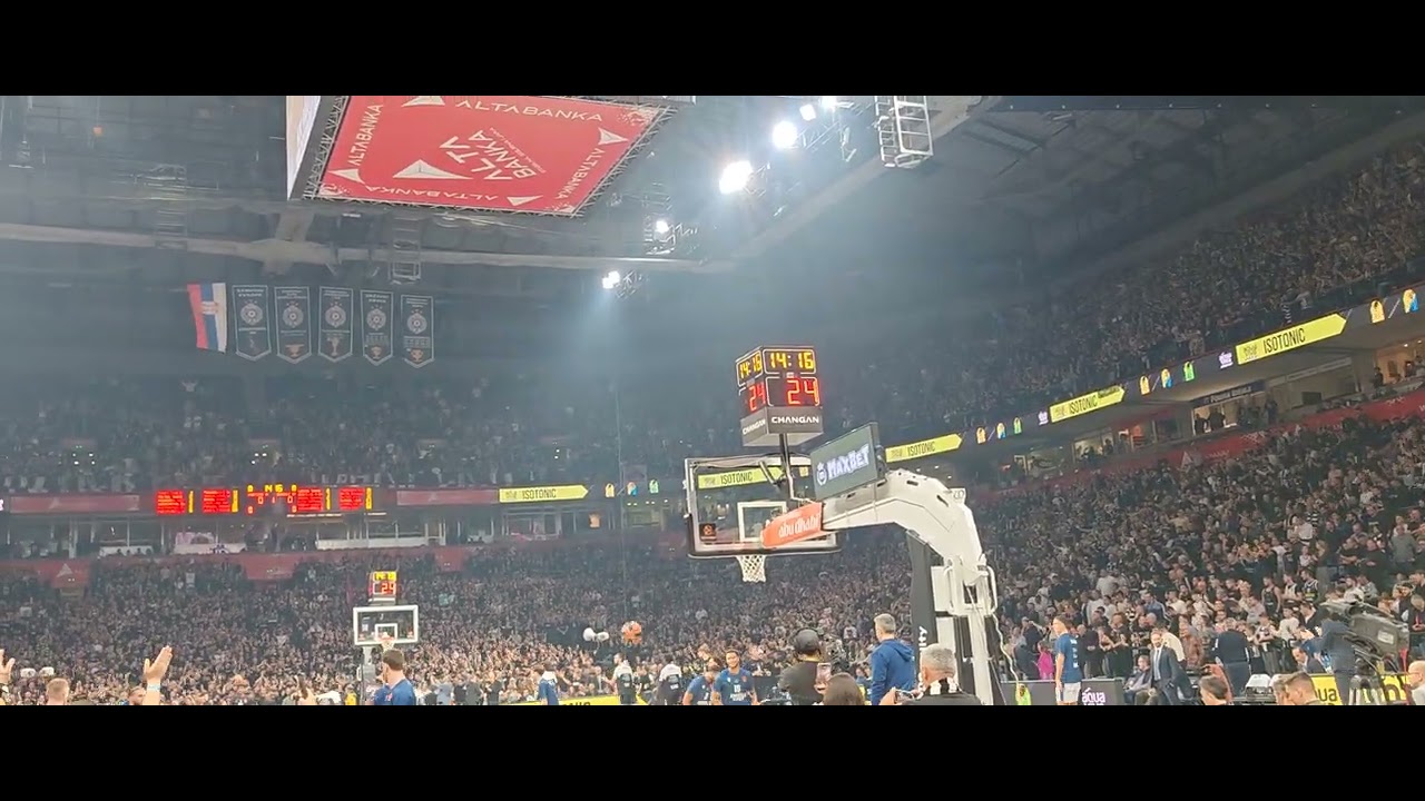 Partizan - Efes: DEVET HILJADA
