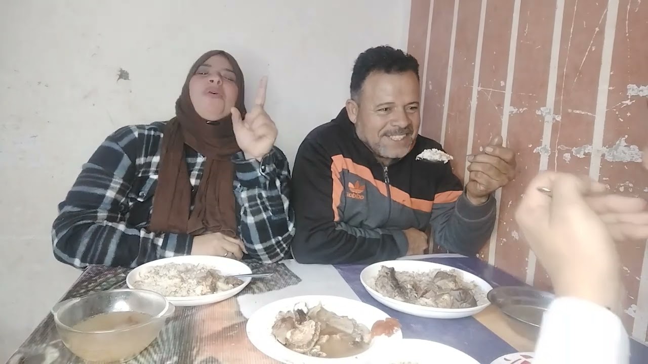 تحدي مع محمود 😂😂😂😂❤ الحمه البلدي 