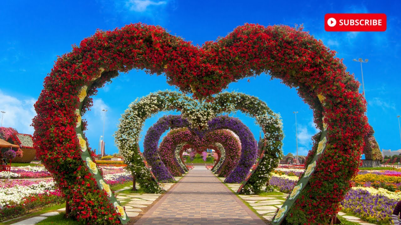 Top 10 Most Stunning Flower Gardens Around the World
