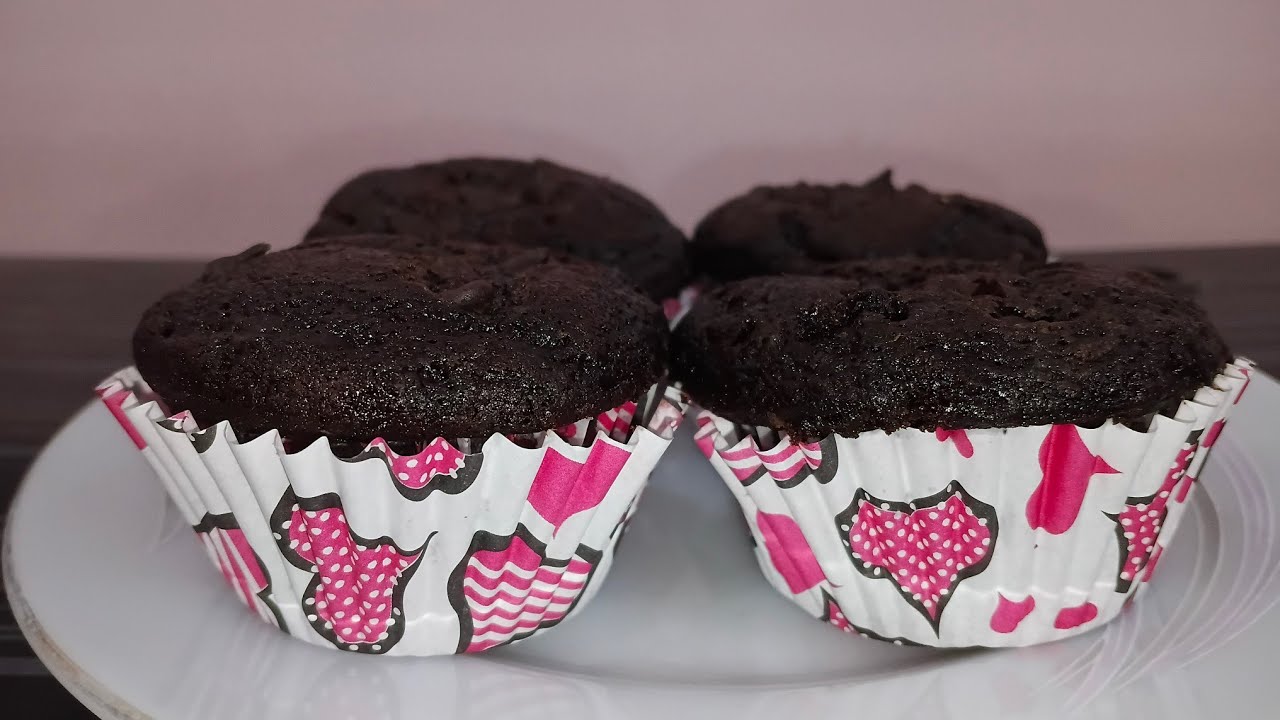 Bakery Style Chocolate Muffins 😍 | Soft Moist & Fluffy | Easy Homemade Recipe 
