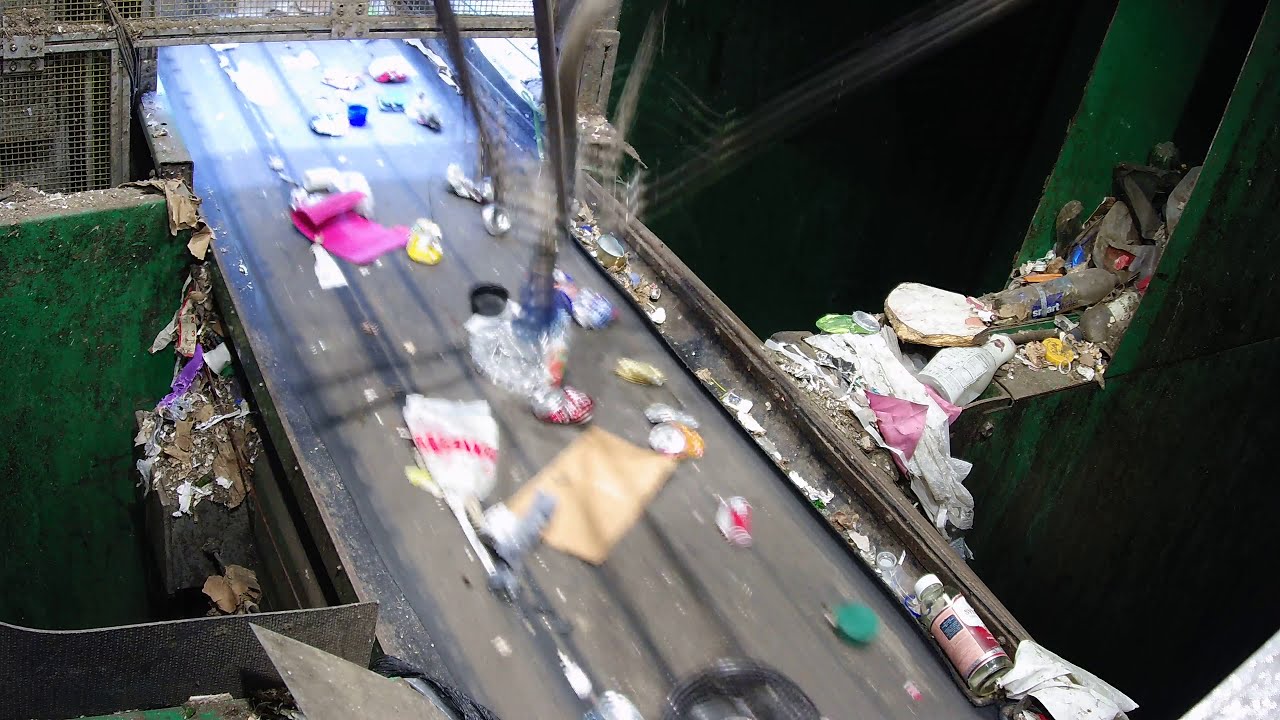 RDS Facility AMP Robotic Sorting Technology - Plastic Bottles