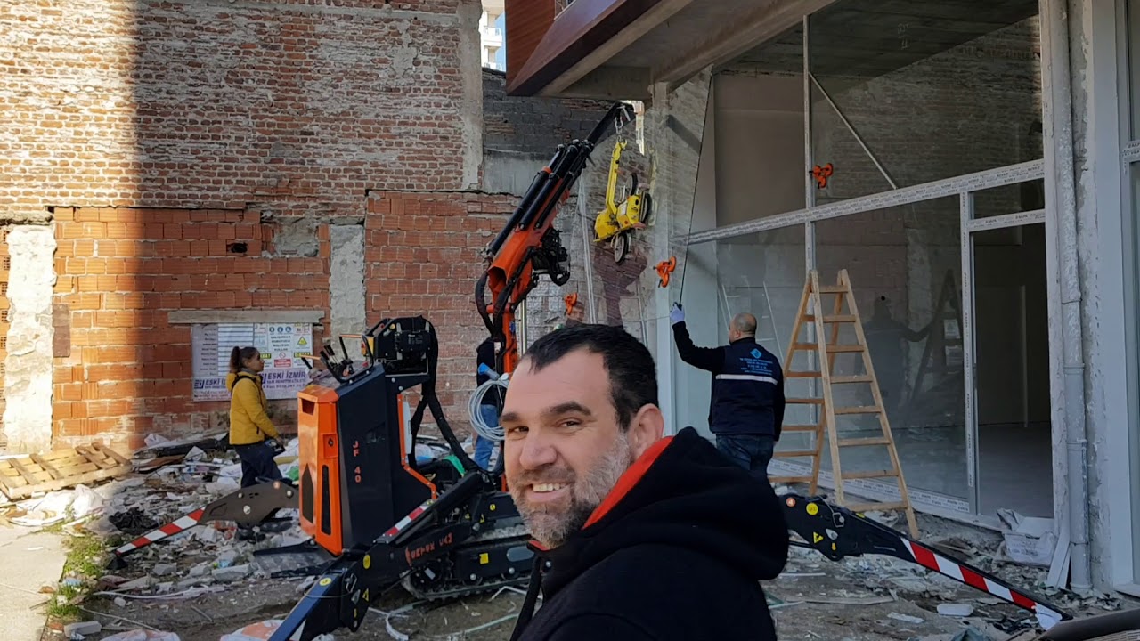 Örümcek vinç jf40 jekko ile bir ekip