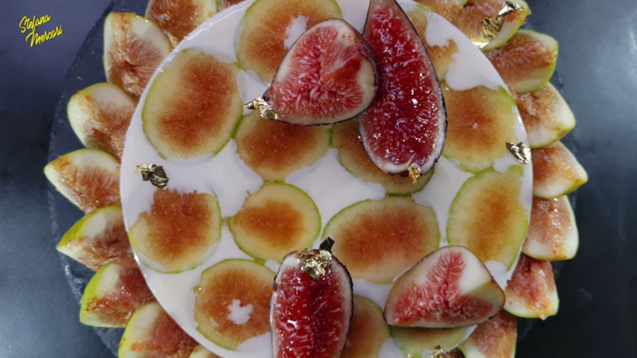 Tartă cu Mousse de Cocos, Cremă de Migdale și Smochine