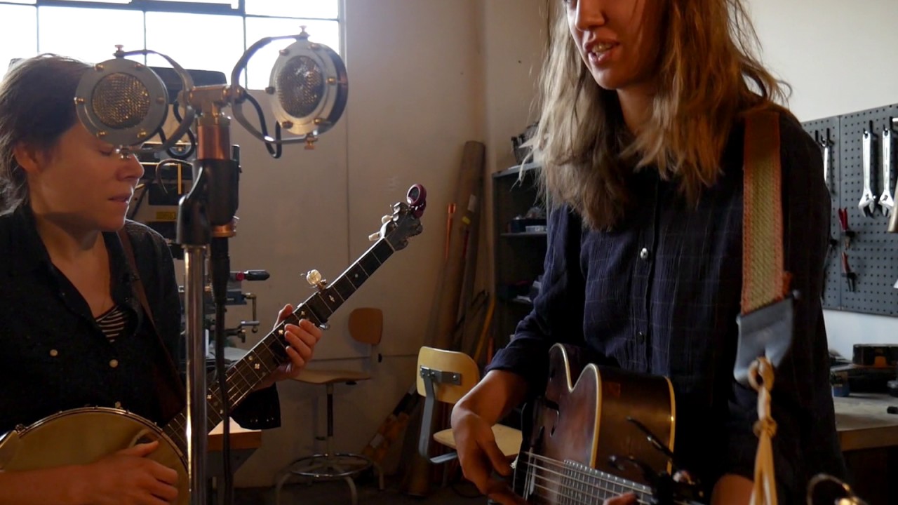 Anna and Elizabeth - The Ripest of Apples (live at Ear Trumpet Labs)