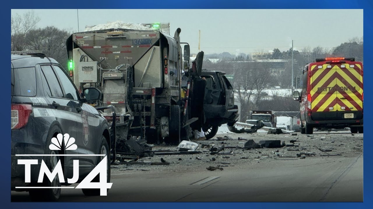 Woman killed after rear-ending snowplow on Wisconsin highway