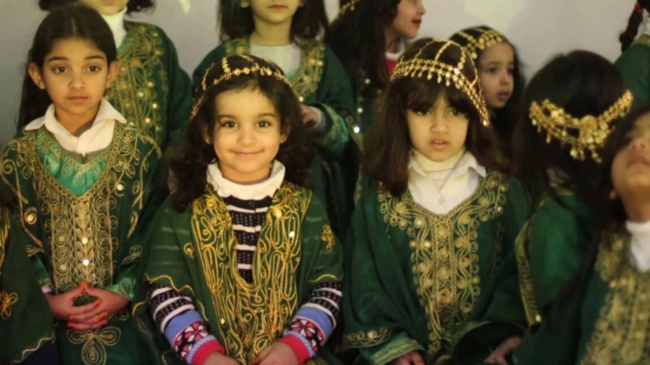 برنامج اليوم الشعبي ( قيصرية رياض الإسلام ) مدارس رياض الإسلام .