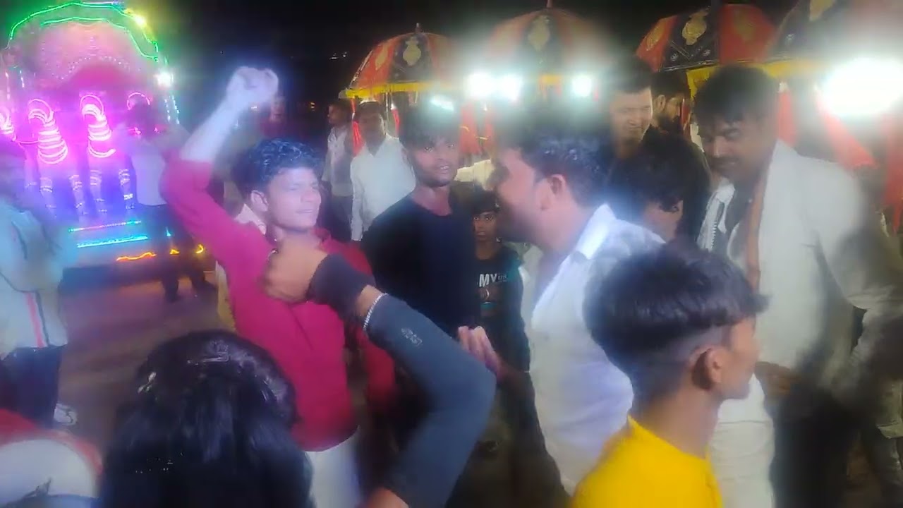 नागिन लहरा  बाराती गाना कैमरा वाला 2#shortsfeed #