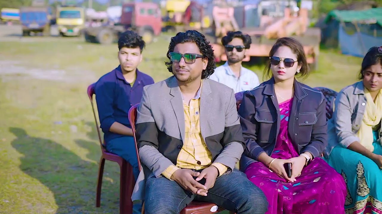 শিল্পপতি যখন লুঙ্গি পরে ৩ কোটি টাকার  নিলাম কিনতে আসে , অতঃপর লাাখোপতিরা যা করলো।