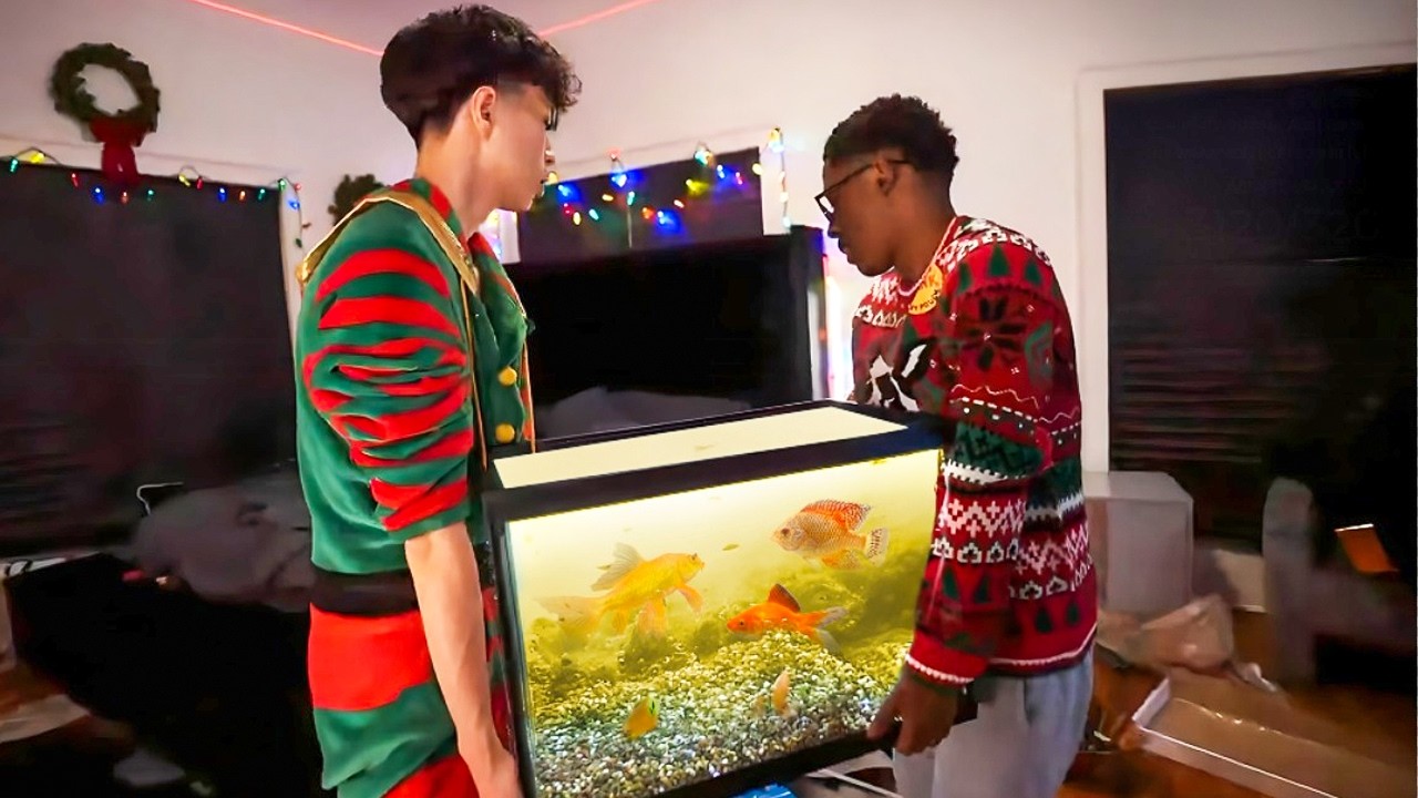 The Clover House Gets A New Pet! (Ray&rsquo;s First Fish)