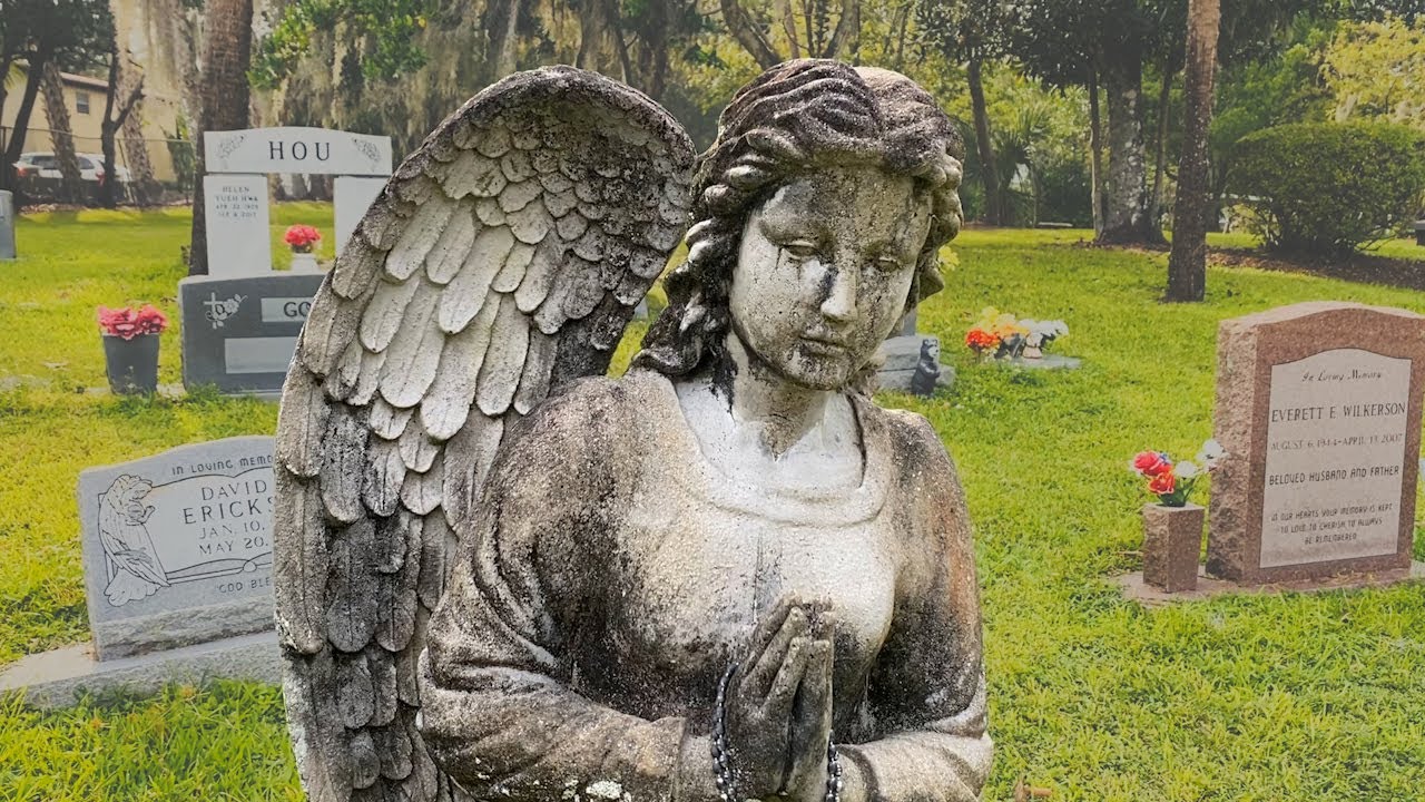 Orlando's Haunted & Historical Greenwood Cemetery