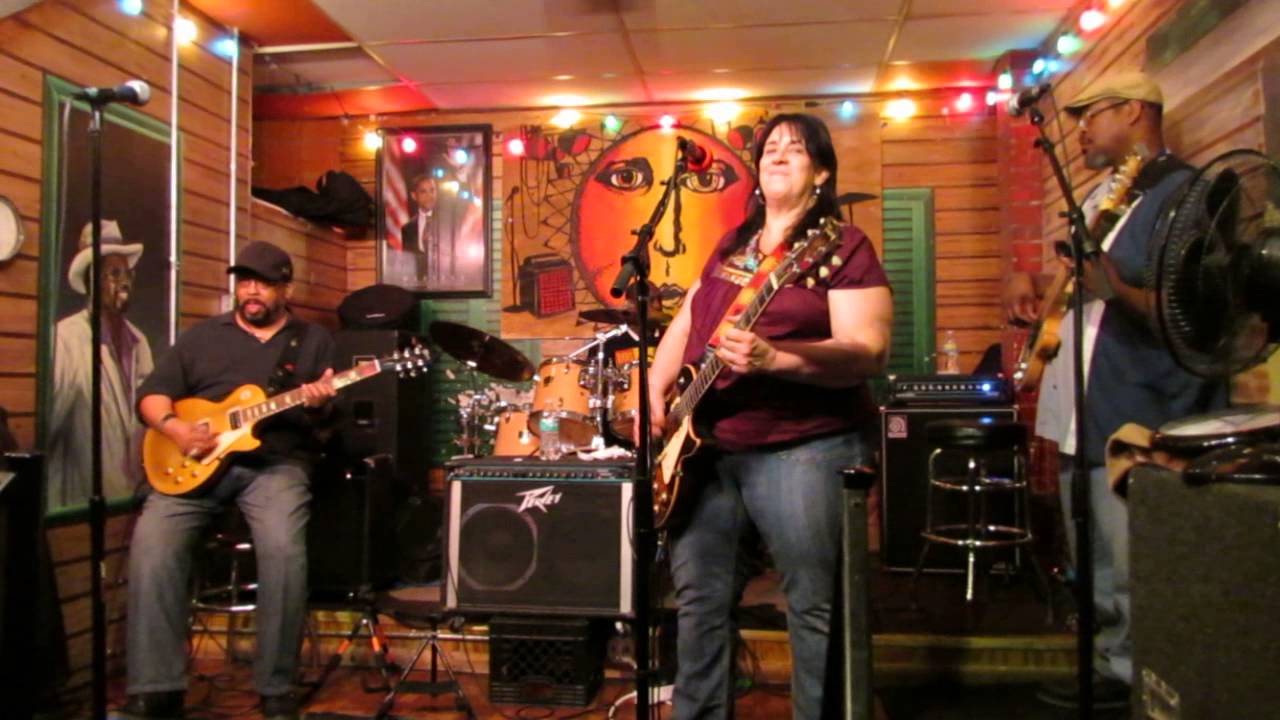 JOANNA CONNOR LIVE @ KINGSTON MINES PT.1