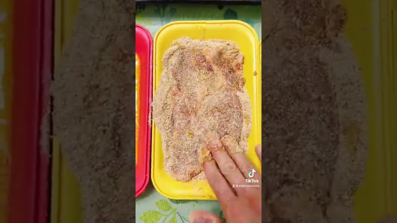 Cotolette di maiale al forno semplici e gustose. 