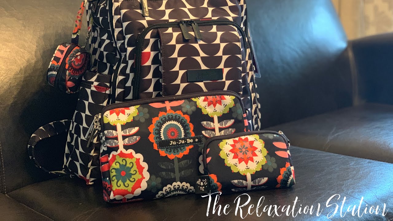ASMR | What’s in my JuJuBe Diaper Bag?