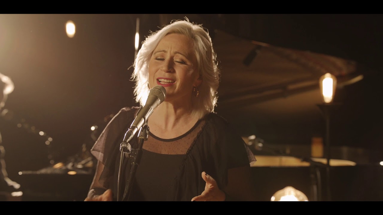 Wonder Of The Cross (Piano Version) - Lou Fellingham Feat. Sam Blake