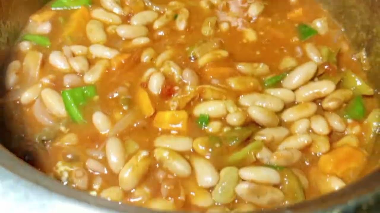Tuyige okufumba Ebijanjaalo Ebisiike | How To cook Beans