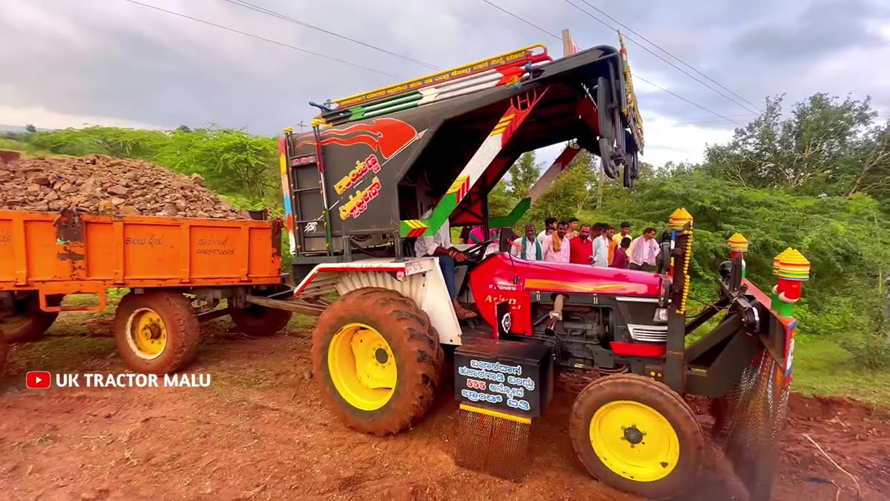 🥰ನಮ್ಮೂರ ಜಾತ್ರಿ ಒಳಗ ✨ಹಾಕಿಸಿದ ಹಂಚ್ಚಿ ಬಟ್ಟ || Tractor dicoration & modification videos ⚡️dj Remix 
