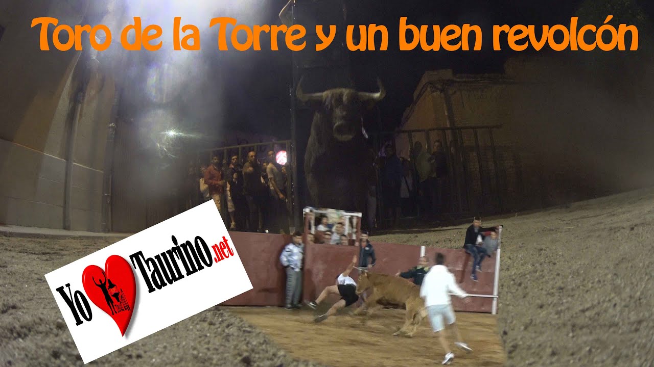 Revolcón en el toro de la Torre Matapozuelos