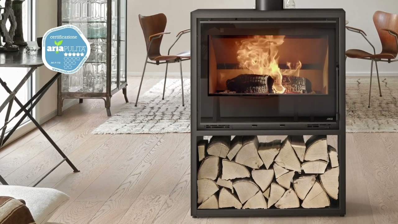 STEEL CASE di MCZ, la stufa a legna che infonde calore e stile alla tua casa.