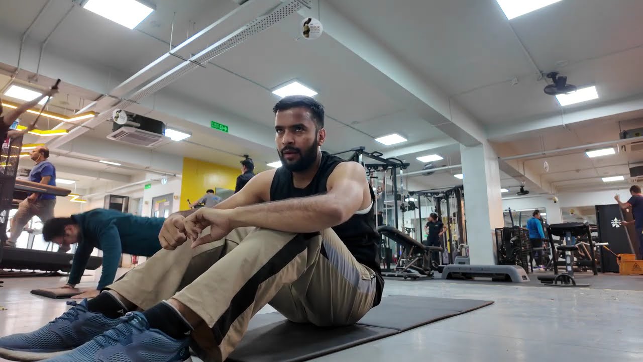 healthy life -- GYM --raw video--  core work out--best view in (  4k mode )