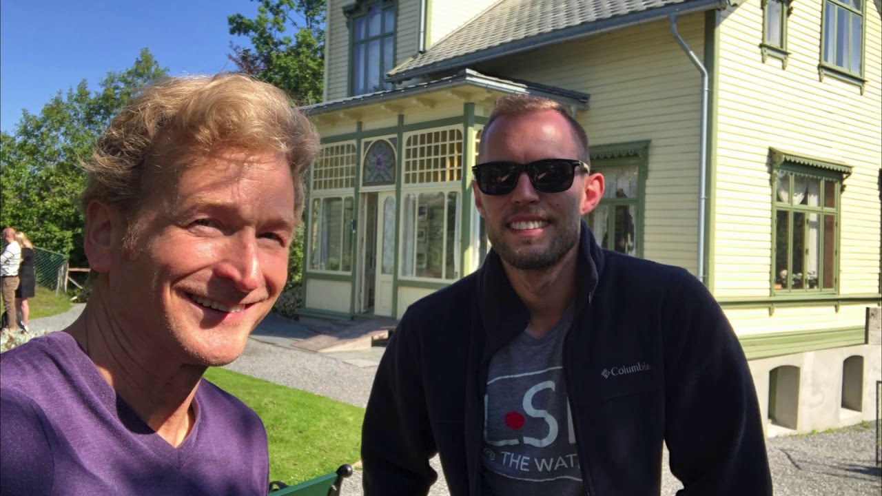 Watch Deux Voix's tour of Edvard Grieg's Home!!