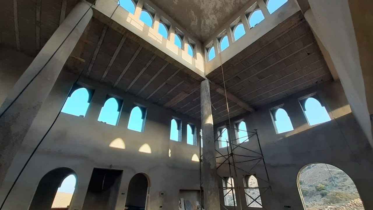 من عمق جبال أمجاو الأشغال  بمسجد عين كارموس على وشك الإنتهاء