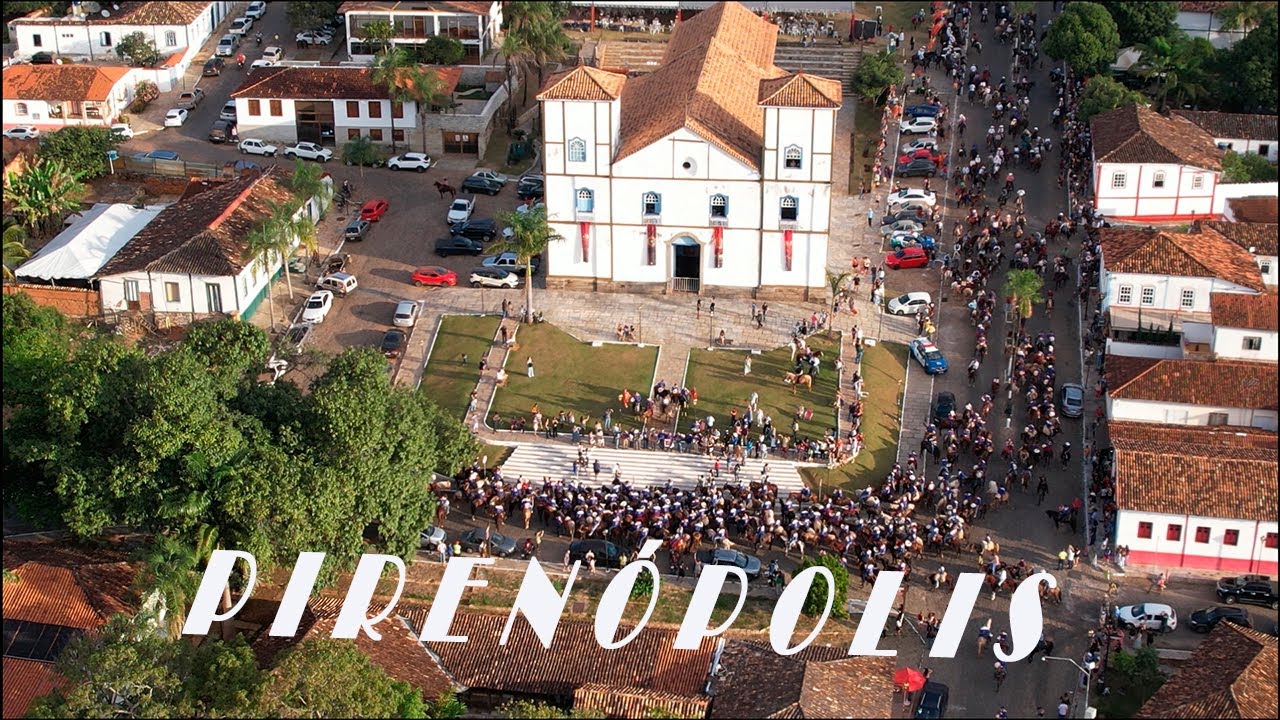 PIRENÓPOLIS - GO,  O DRONE VISITA CIDADE E ACOMPANHA CAVALHADA
