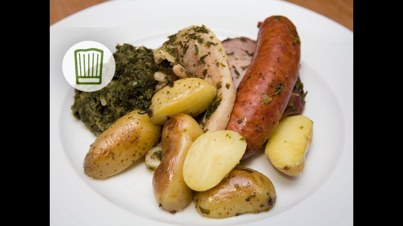 Grünkohl mit Kasseler, Mettwürstchen und Kartoffeln #chefkoch