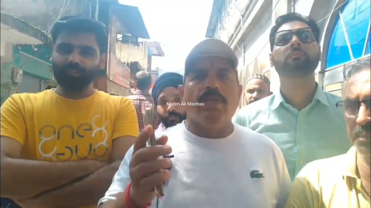 Mendhar: Jewellery  Shop Theft in Main Bazar Mendhar, Entire Incident Caught on CCTV