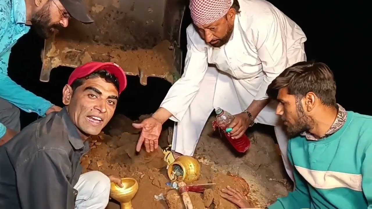 darra ka khajana | gold and silver utensils found in treasury खजाने मे निकले सोने चांदी के बर्तन