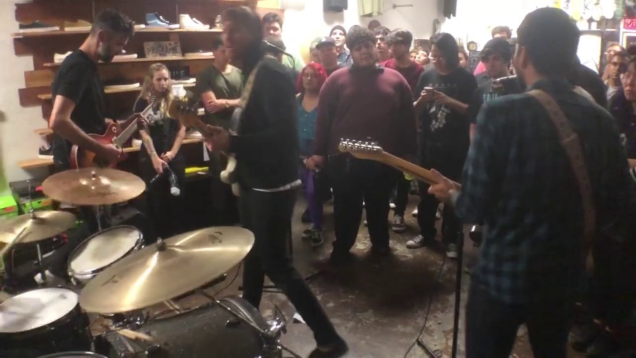 ełłe, "cold hands" + "grey things", programme skate & sound, 10.26.2018