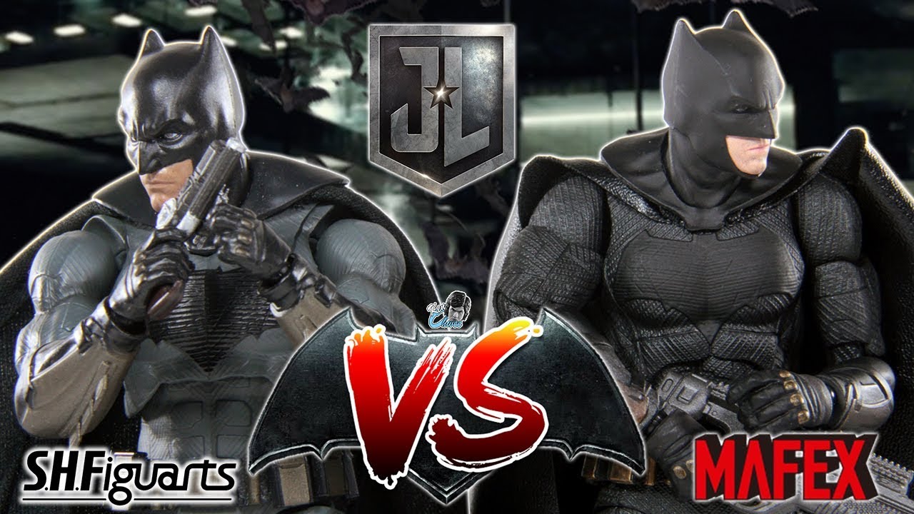 Justice League BATMAN Action Figure Comparison - S.H Figuarts VS Mafex