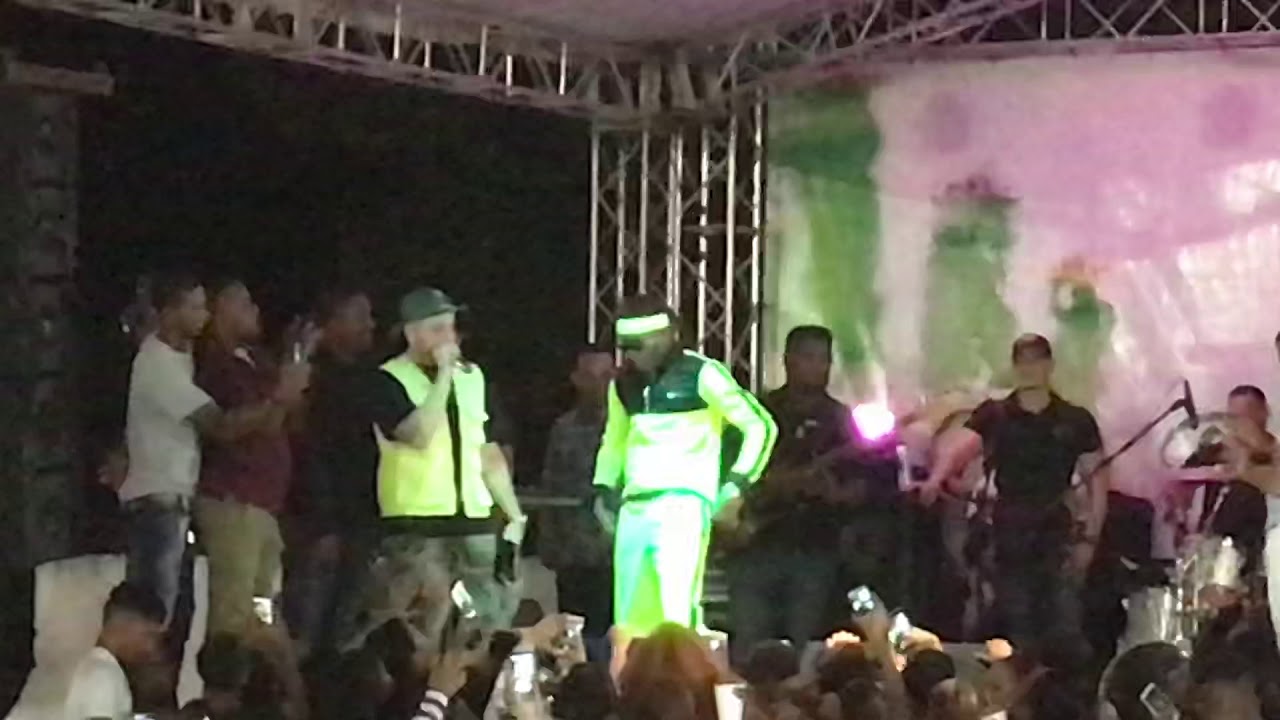 Mark b sube moreno a tarima en fiestas pululares villa progreso veragua 2019