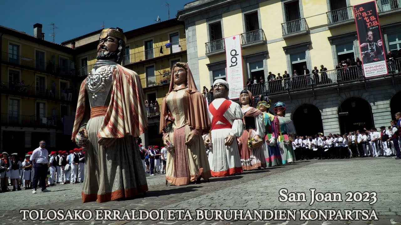 Tolosako Erraldoiak 2023ko San Joanetan dantzan