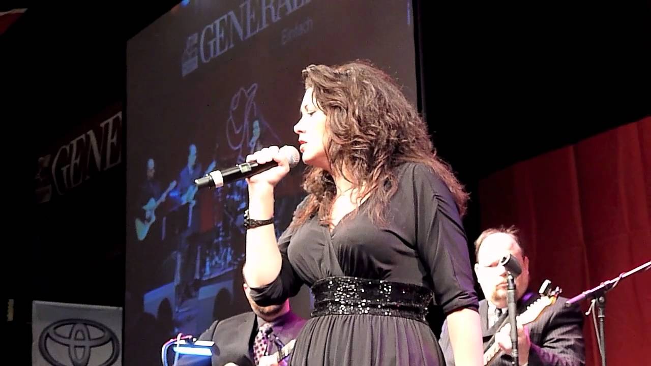 Mandy Barnett - She's Got You