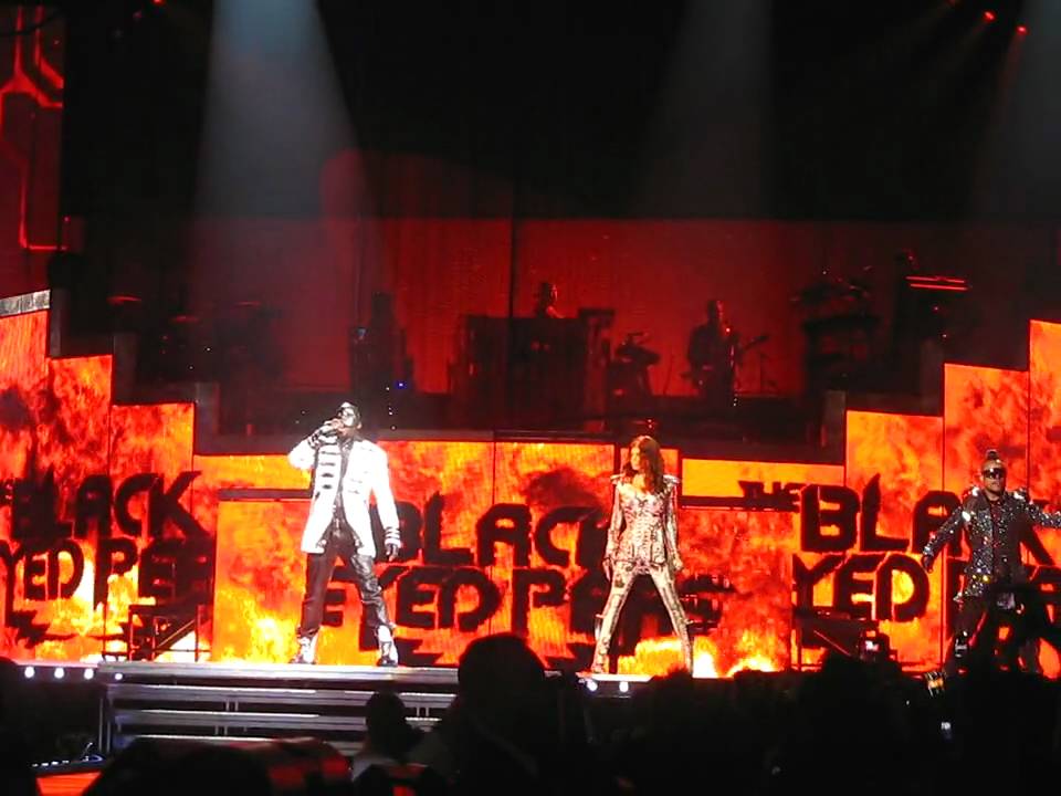 THE BLACK EYED PEAS - Let's Get It Started - Live! - Madison Square Garden - NYC - 02/24/10