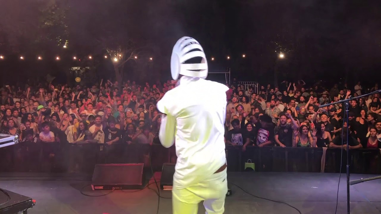 Show LIVE .   WOMAD Chili 2019
