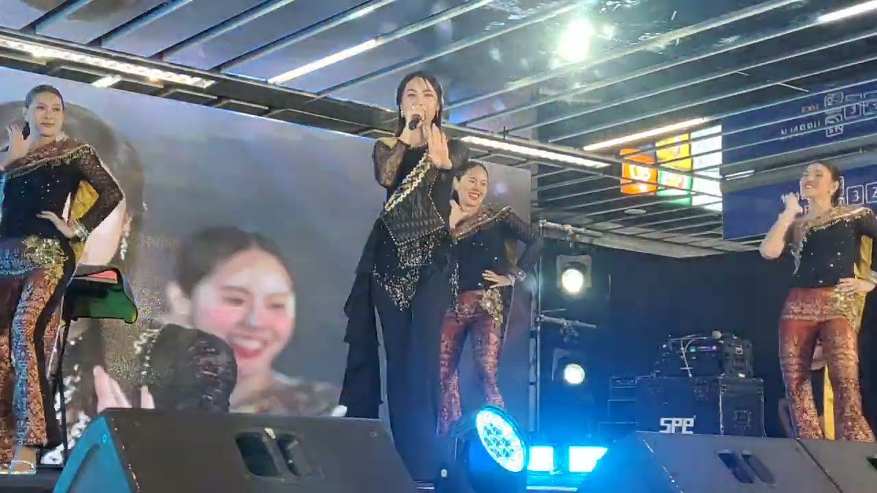 ฝันของอ้ายมีไผเป็นนางเอก #เวียงนฤมล #แกรมมี่โกลด์ | คอนเสิร์ต METRO GROOVE🚇🎼MRT สวนจตุจักร