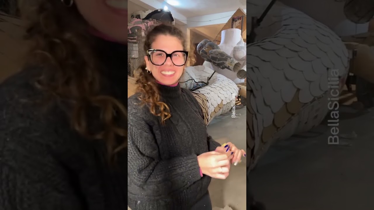 In questo borgo Siciliano si lavora per realizzare i carri del Carnevale