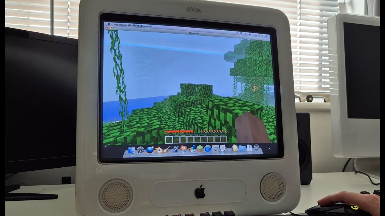 Running Minecraft on an Apple eMac — Can This Classic Handle It?