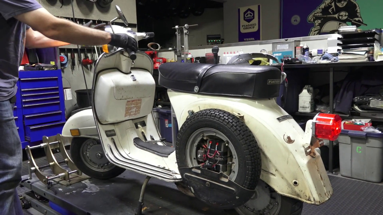 Robot's All Original 74 Vespa Rally 200
