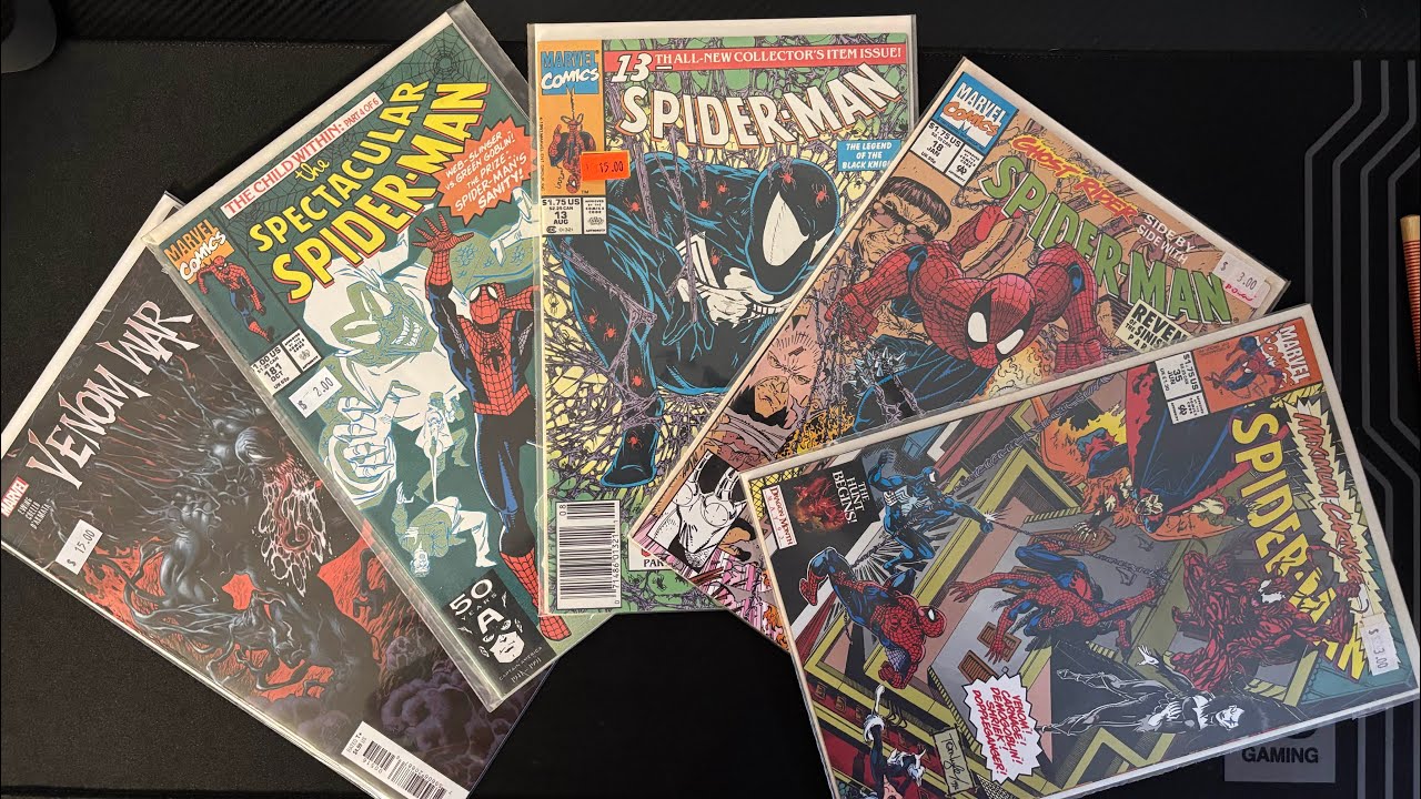 Whispered ASMR | My First Time Buying Comic Books ✨☺️ Word Tracing & Page Flipping