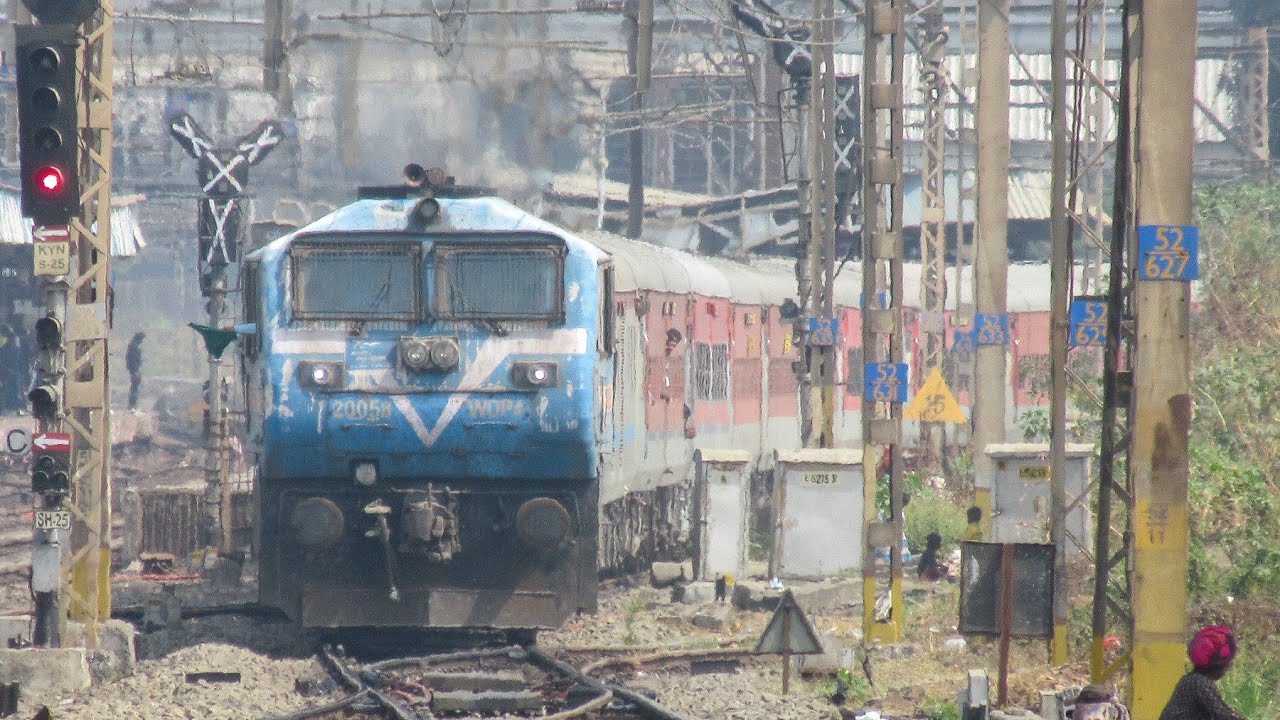 Namma KJM's Bleed Blue Boiz WDP4 Twins In Bikaner Express 