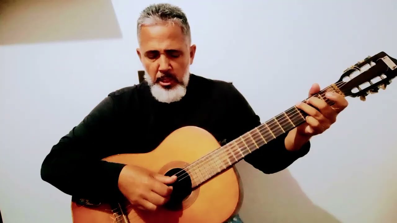 SONHANDO COM VOCÊ ( INTERPRETADA POR PAULINHO MEDINA ) 