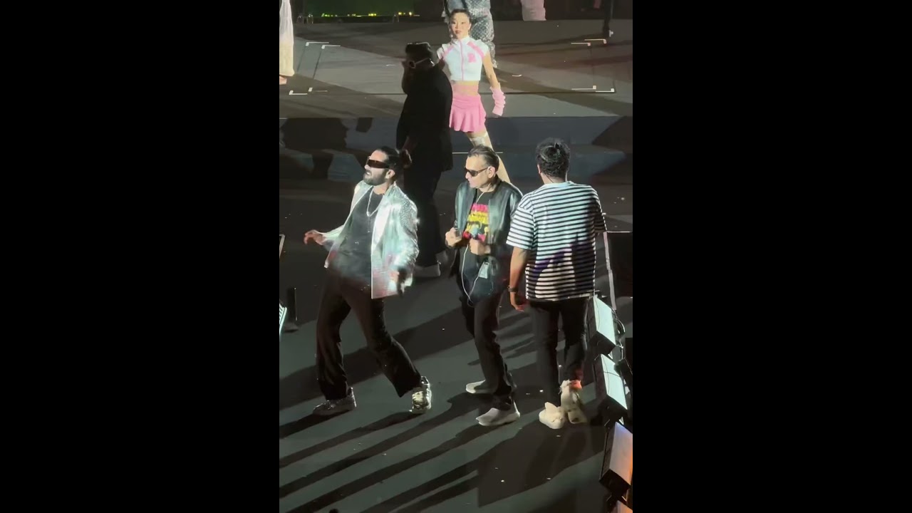 Simbu and Premji Dance in Yuvan Singapore Concert 😍💥💥💥💥