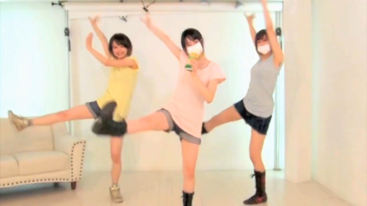 Blooming The Idol【アイドルを咲かせ】- By JoyDreamer ( English Ver. ) feat &beta;&beta; dance