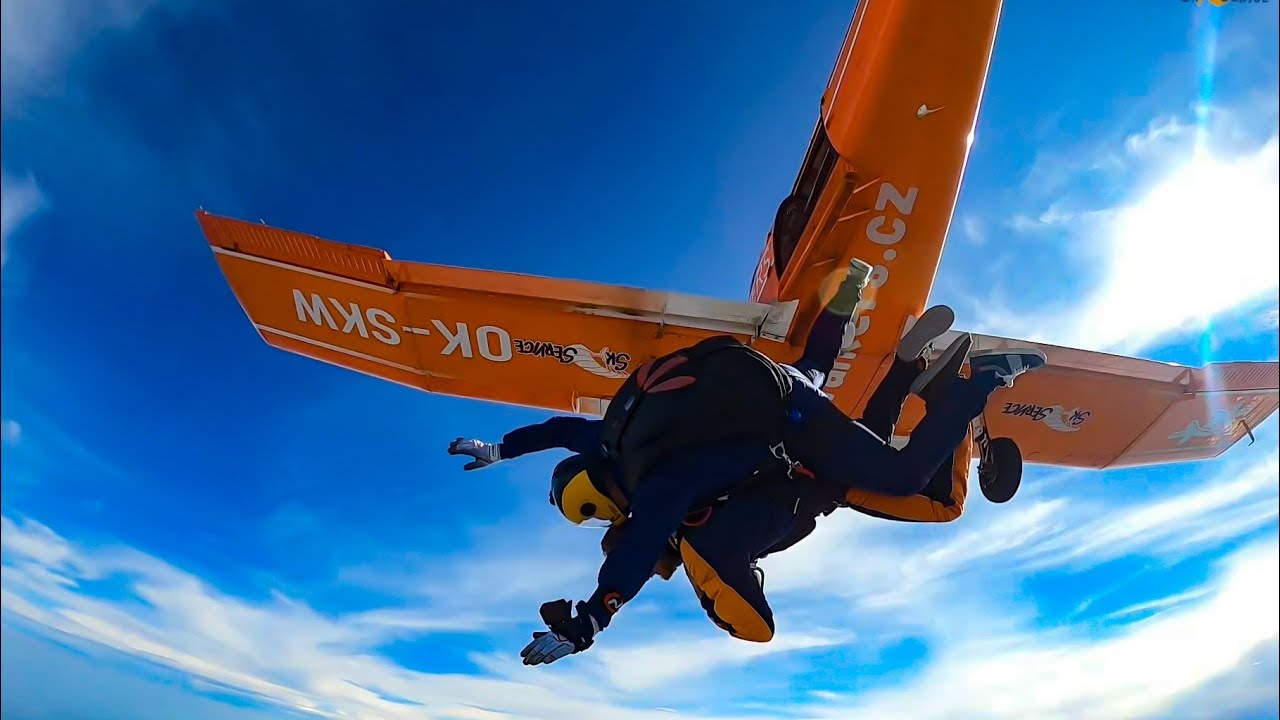Skydiving Prague 2022