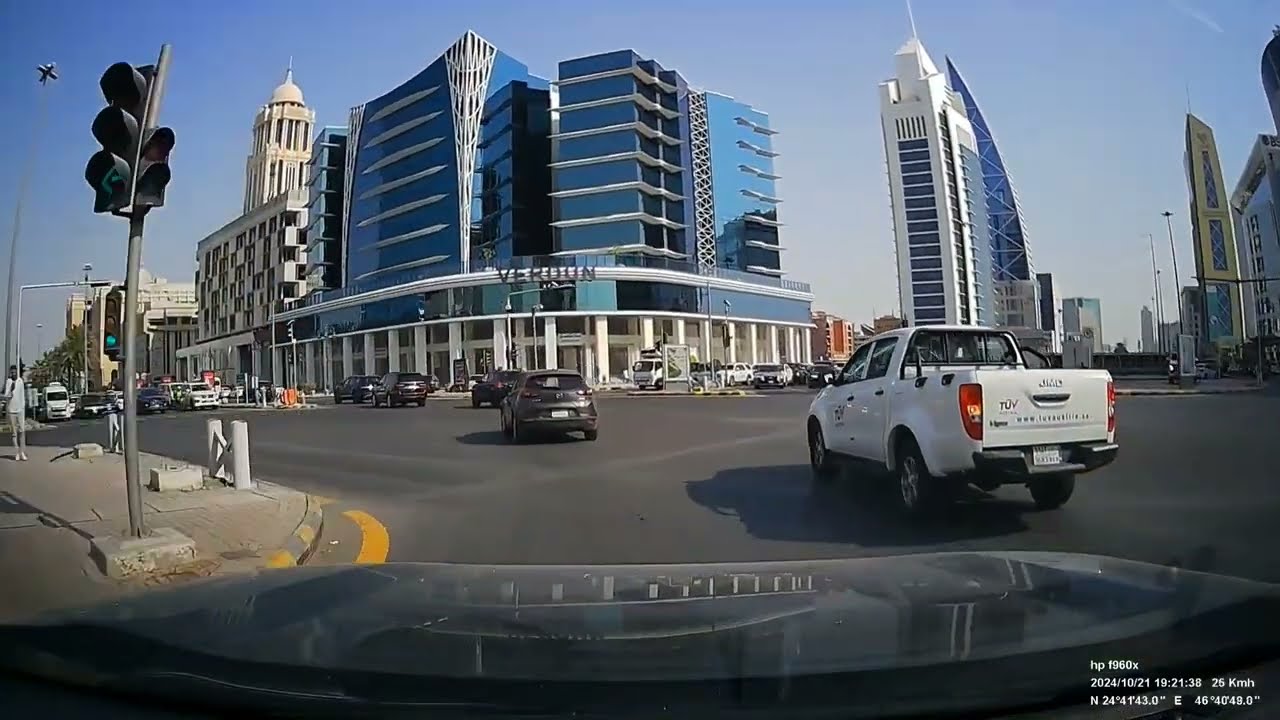 Riyadh City Drive | A Glimpse of Modern Saudi Arabia
